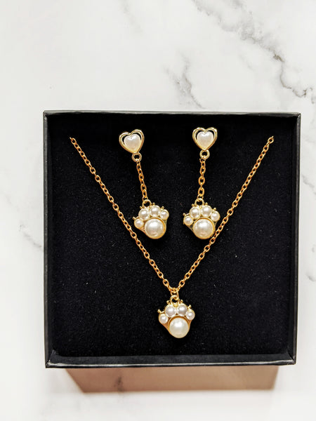 'Friend Shaped' Paw Necklace (Princess Collection)