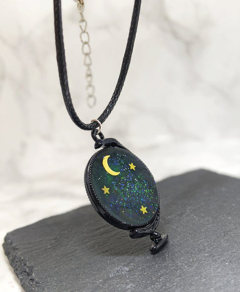 Large Northern Lights Globe Spinner Pendant Necklace (Spinner Collection)