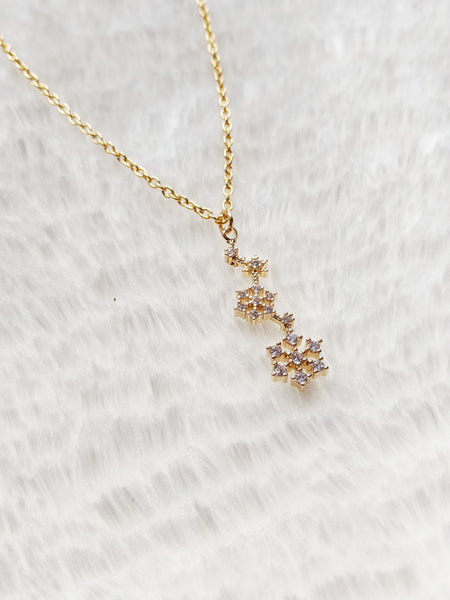 'Evelyn' Snowflake Trio Necklace (Princess Collection)