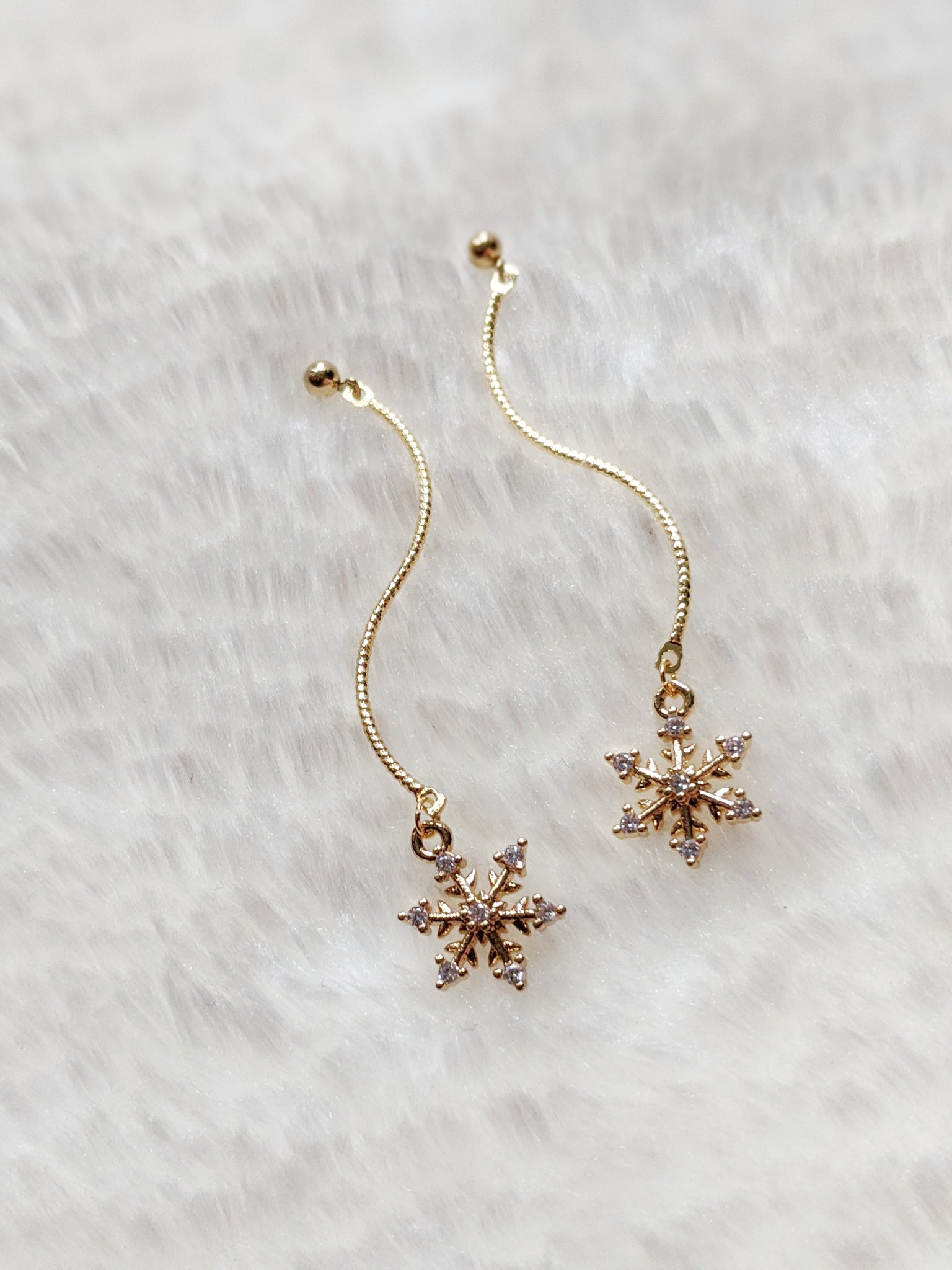 'Amber' Small Snowflake Earrings (Princess Collection)