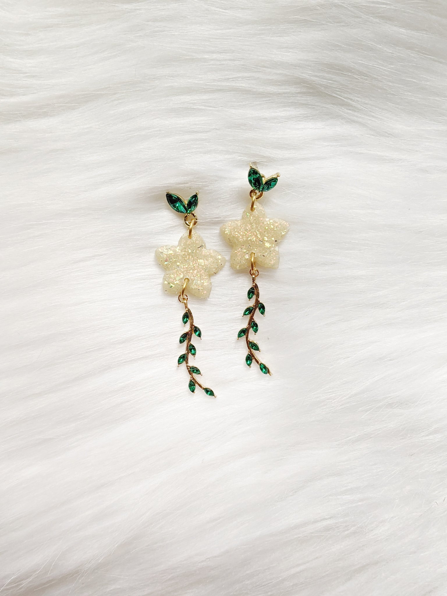 'Madelene' Flower Earrings (Queen Collection)