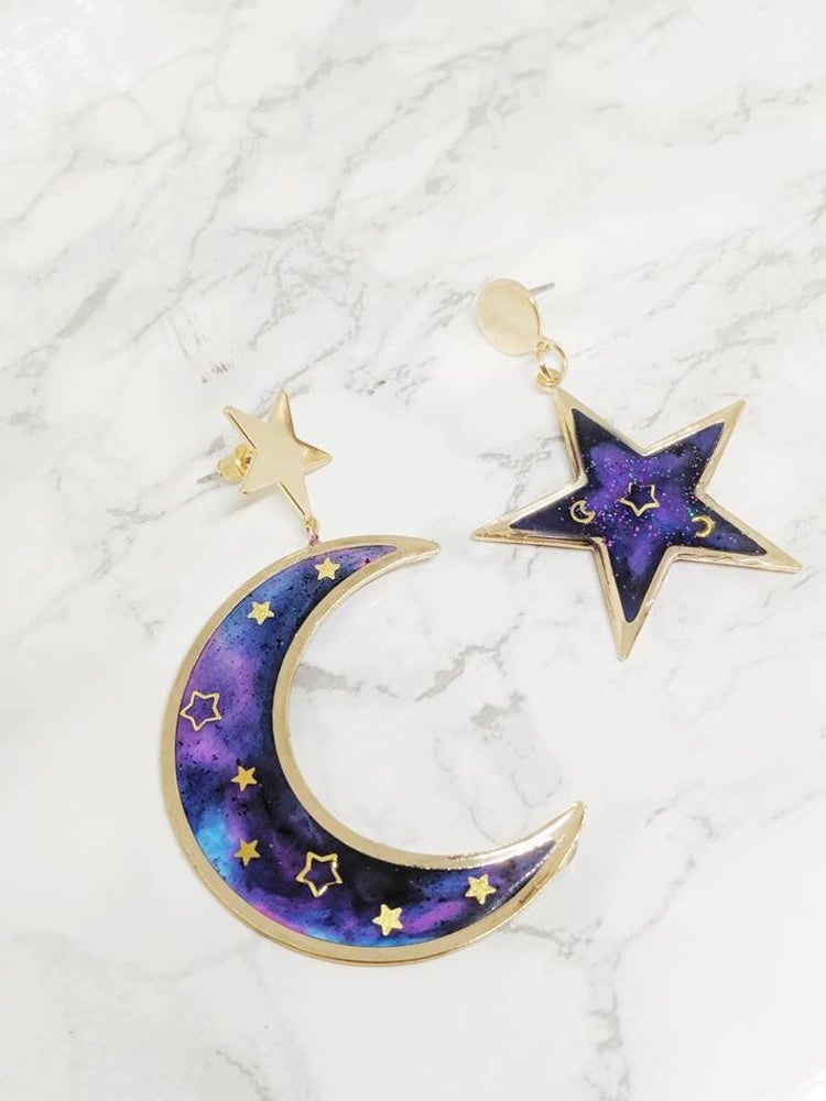 Store Galactic Earrings Lilac